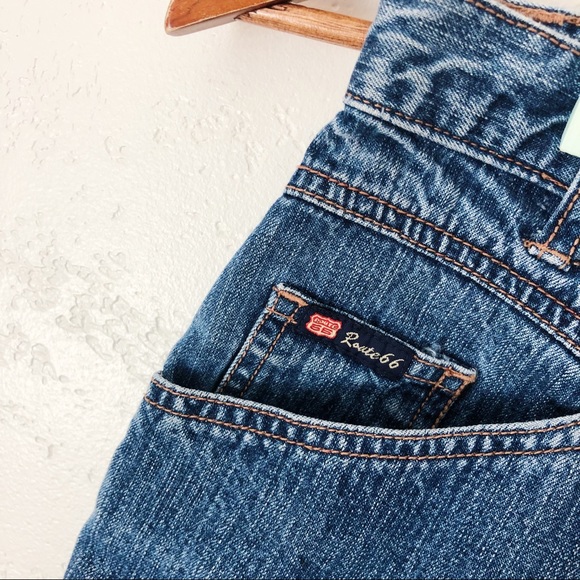 Vintage High Waist Denim Cutoff Shorts - Picture 5 of 7